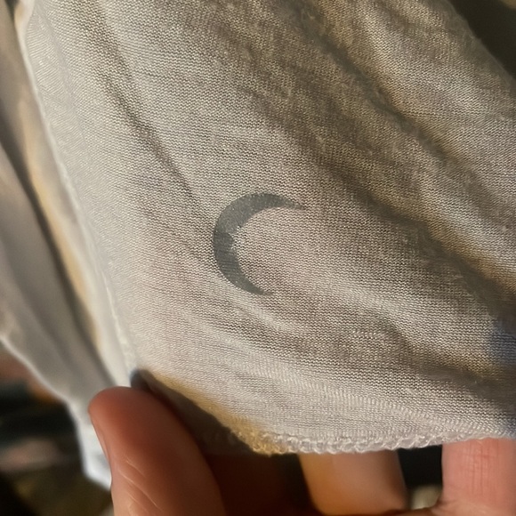 White Open Back Long Sleeve Zyia Top - Picture 3 of 5